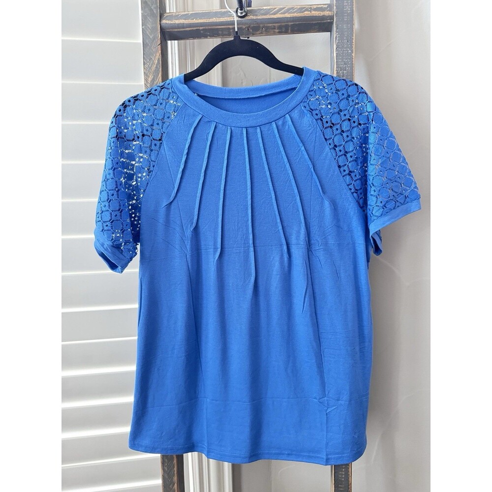 Womens T Shirt W Lace Sleeves Sz Large Blue